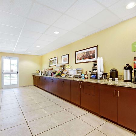 Hotel Super 8 By Wyndham San Antonio Airport North Extérieur photo